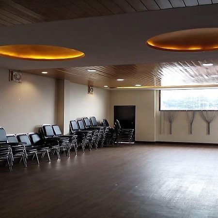 西姆拉 Aangan Regency酒店 外观 照片