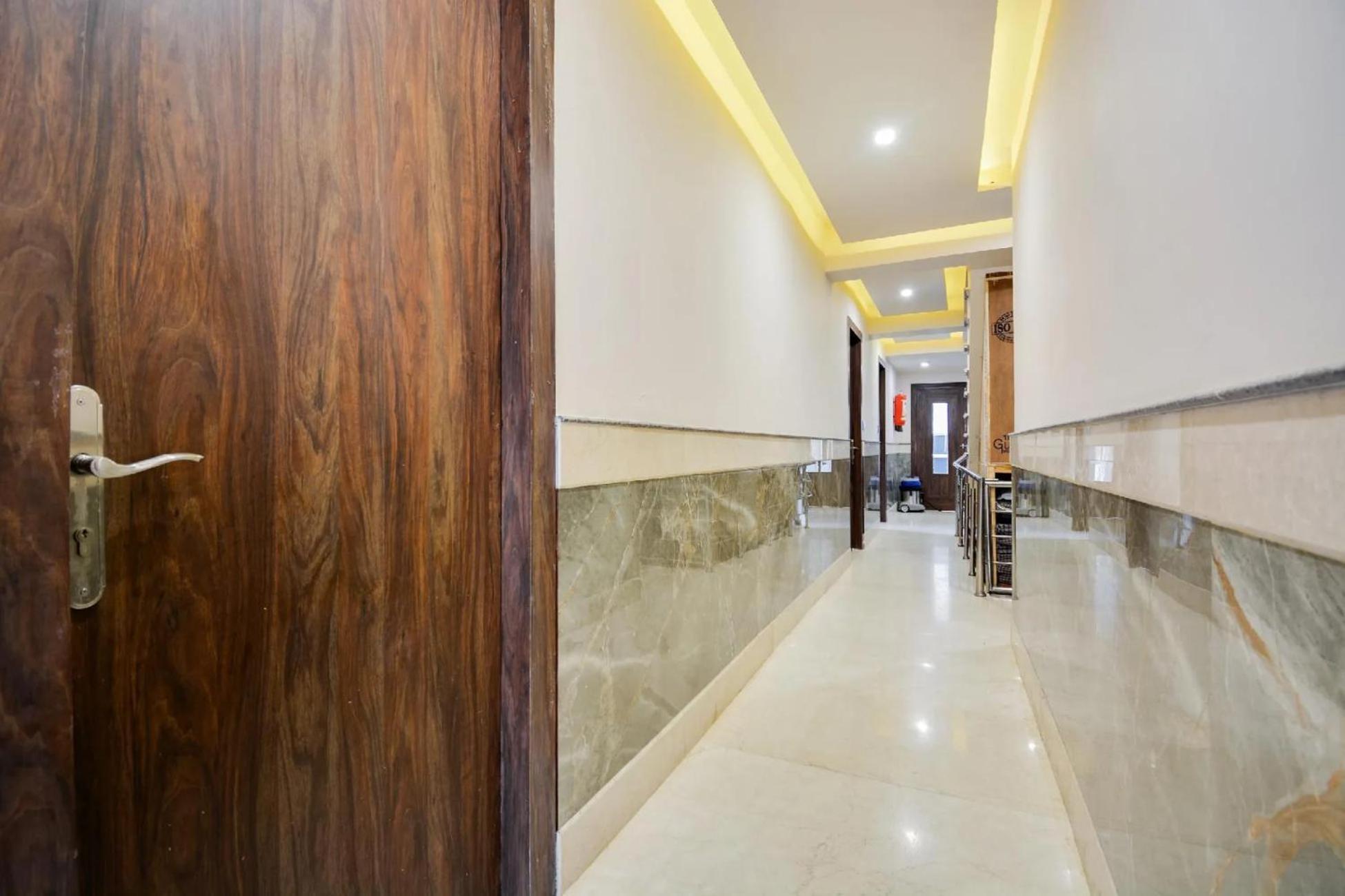 西姆拉 Aangan Regency酒店 外观 照片