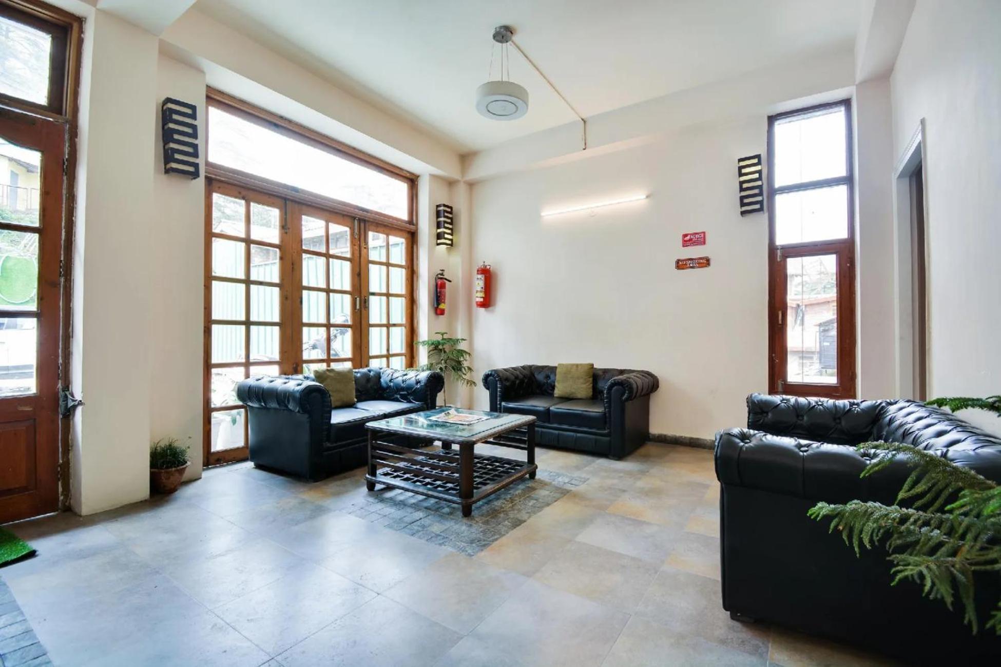 西姆拉 Aangan Regency酒店 外观 照片